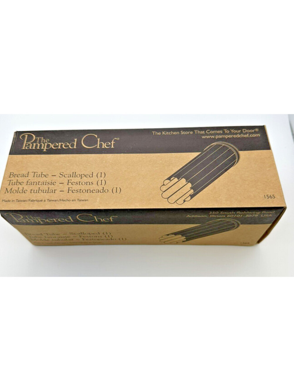 The Pampered Chef Scalloped Bread Tube #1565 New in Box Tube Sealed